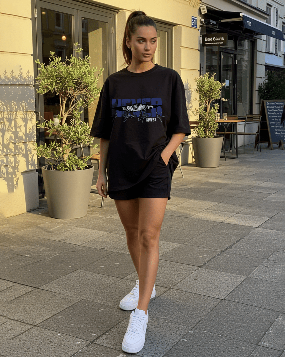 Never Give Up Oversized T-Shirt - G West