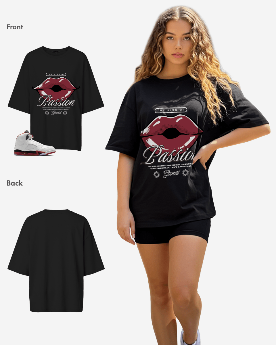 The Kiss Of Passion Oversized T-Shirt - G West