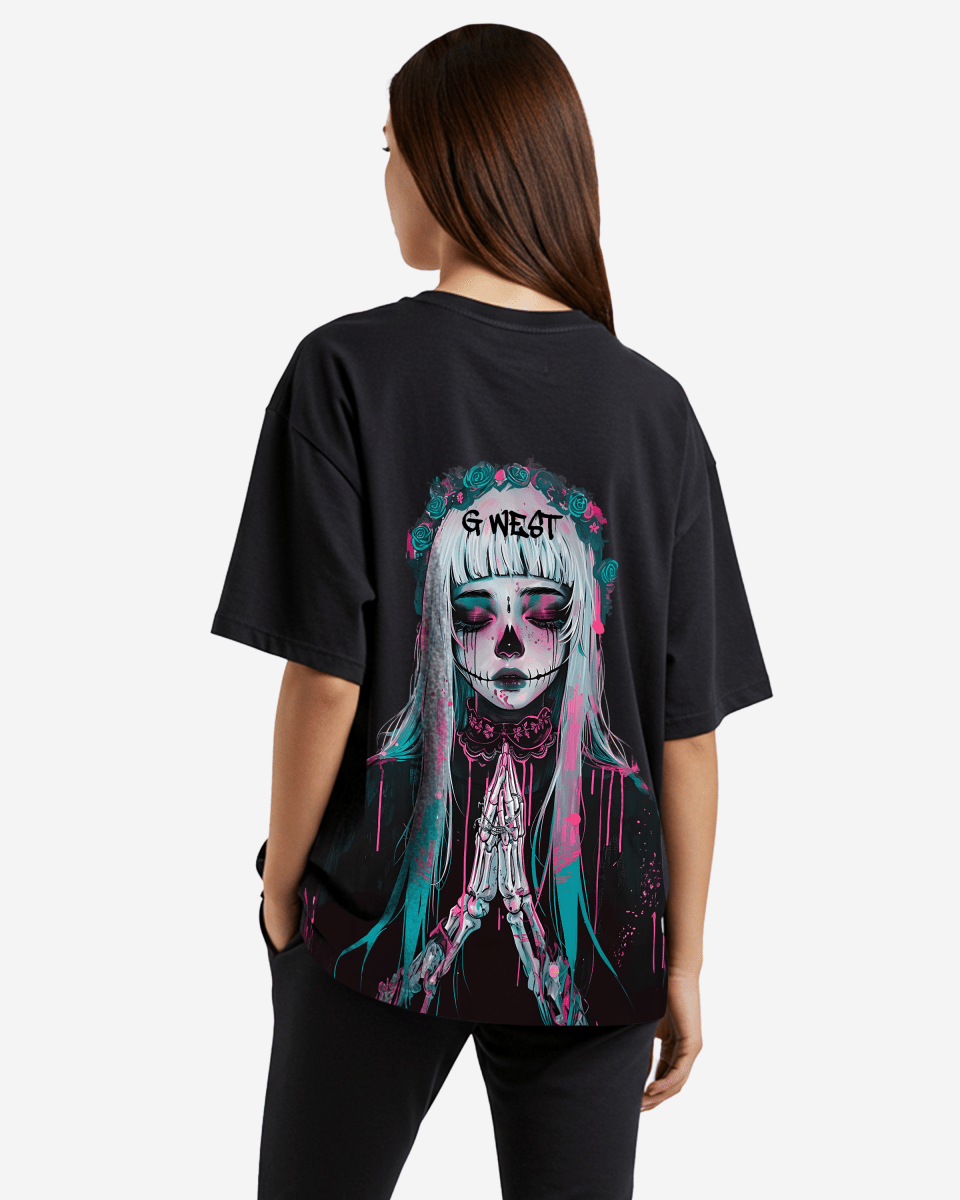 G West Oversized Praying Girl T Shirt - WOMEN - G West
